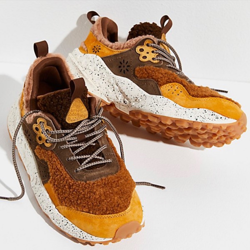 Free People FLOWER MOUNTAIN
Noa Sneakers By Flower Mountain SZ 6.5